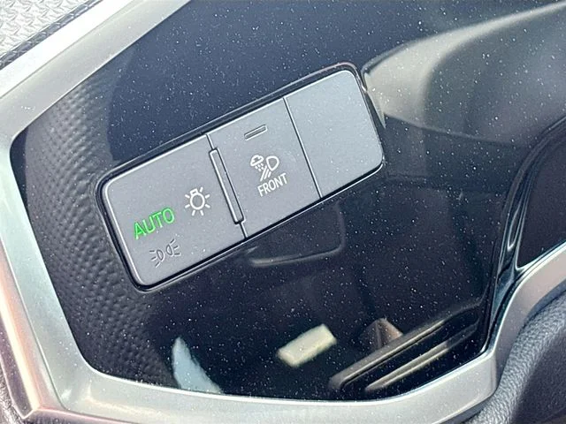 Used 2025  Audi Premium Plus image 10