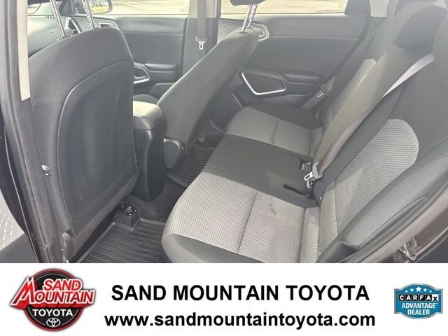 2021 Kia Soul LX - Photo 13