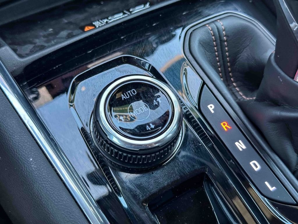 Used 2025 Black GMC AT4 image 34