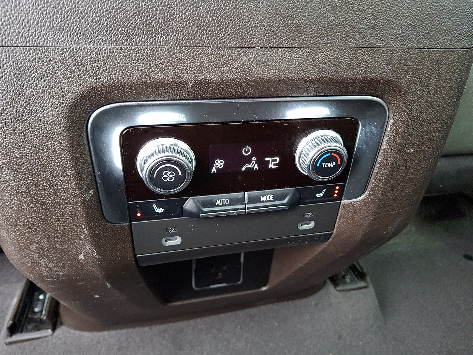 Used 2022 White Frost Tricoat - G1W GMC 4WD SLT image 11
