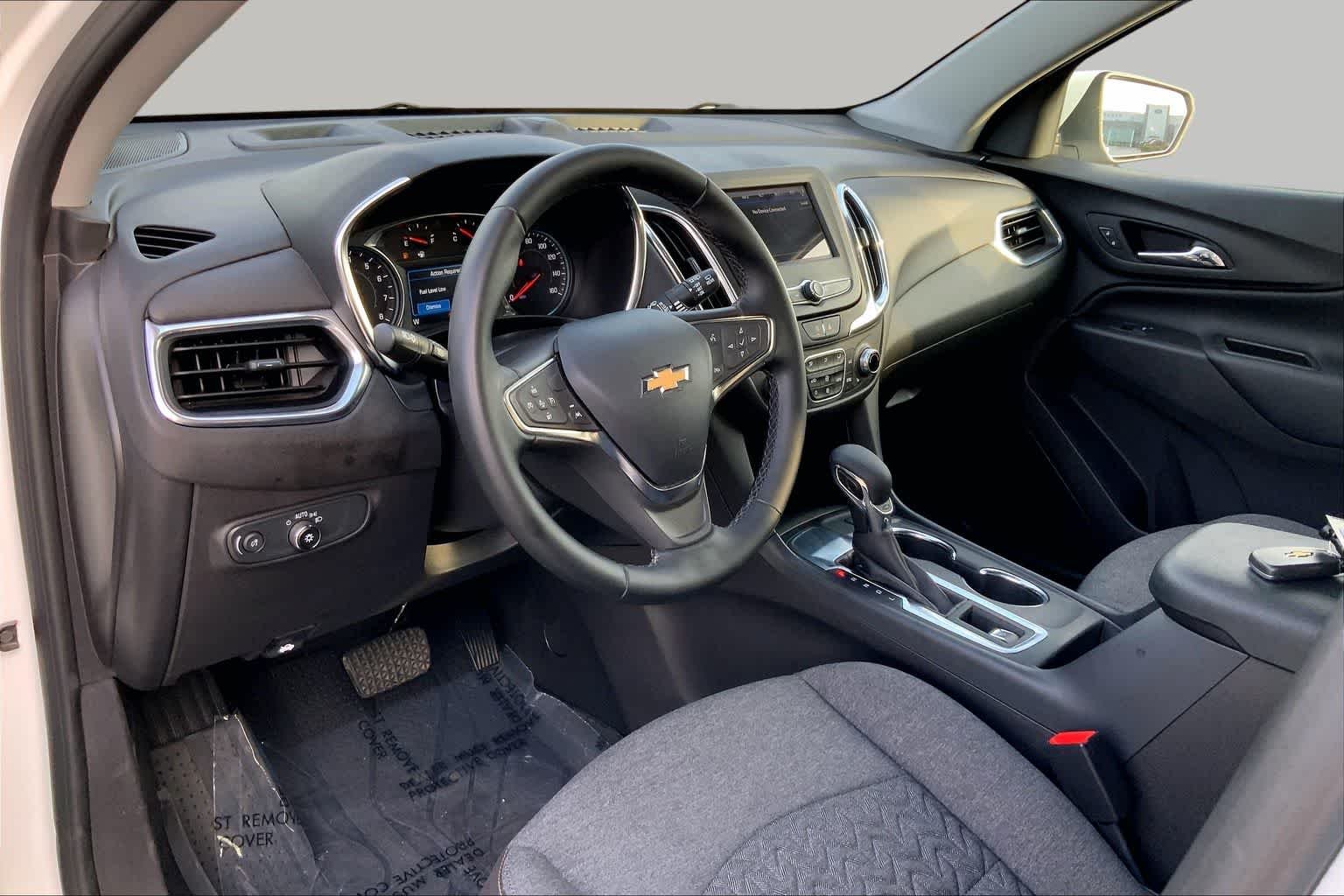 Used 2024 Summit White Chevrolet LT image 17