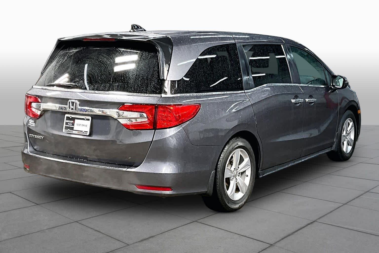 Used 2018 Modern Steel Metallic Honda EX-L image 12