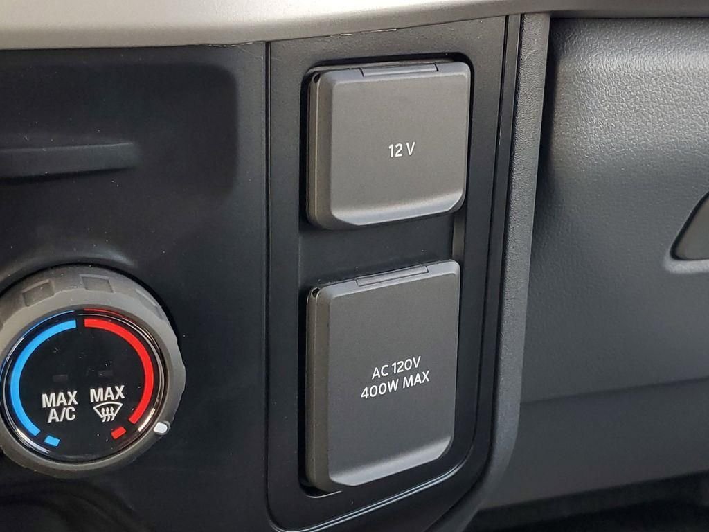 New 2026 Oxford White Ford F-550® XL image 22