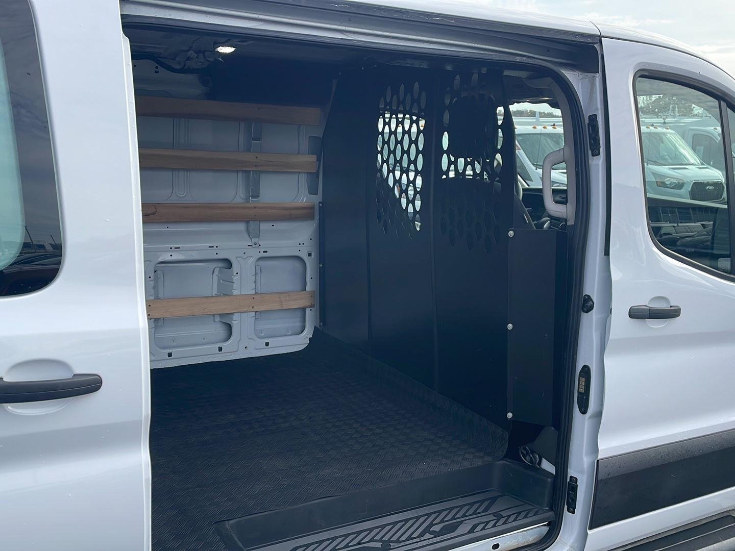 Used 2025 Oxford White Ford  image 23