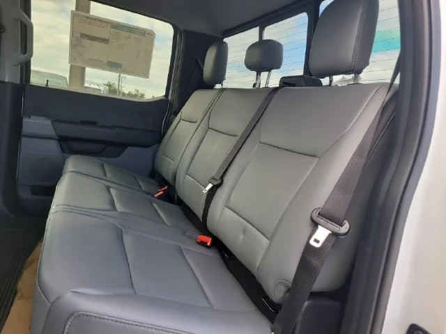 New 2026 Oxford White Ford XL image 13