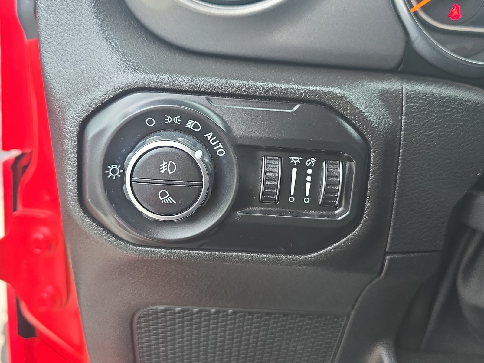 Used 2021 Firecracker Red Clearcoat Jeep Freedom image 25