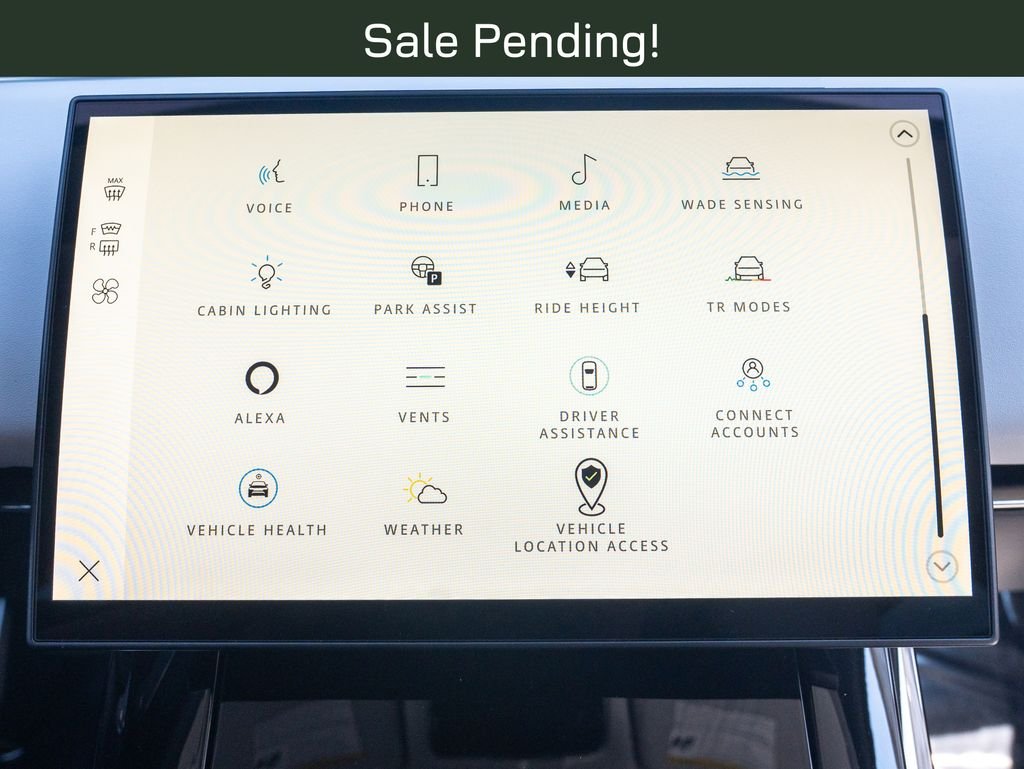 Used 2024 Green Land Rover SE image 26