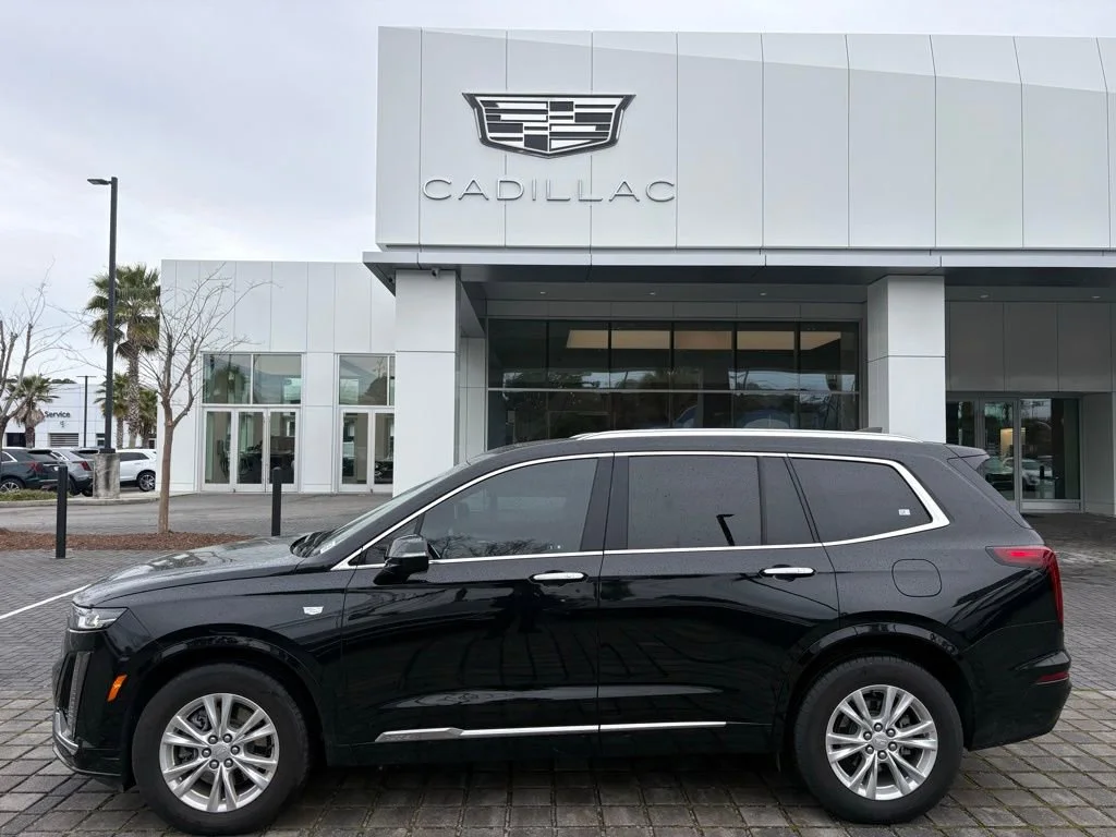2024 Cadillac XT6 Luxury Auto's photo