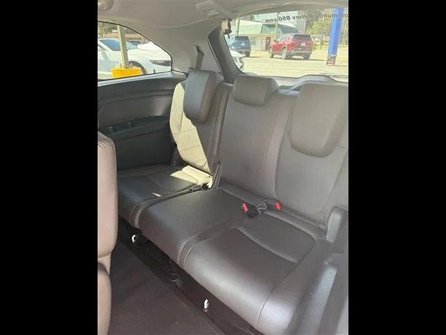 Used 2020 White Honda EX-L image 13