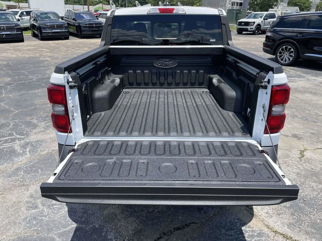 New 2026 Oxford White Ford Lariat® image 10