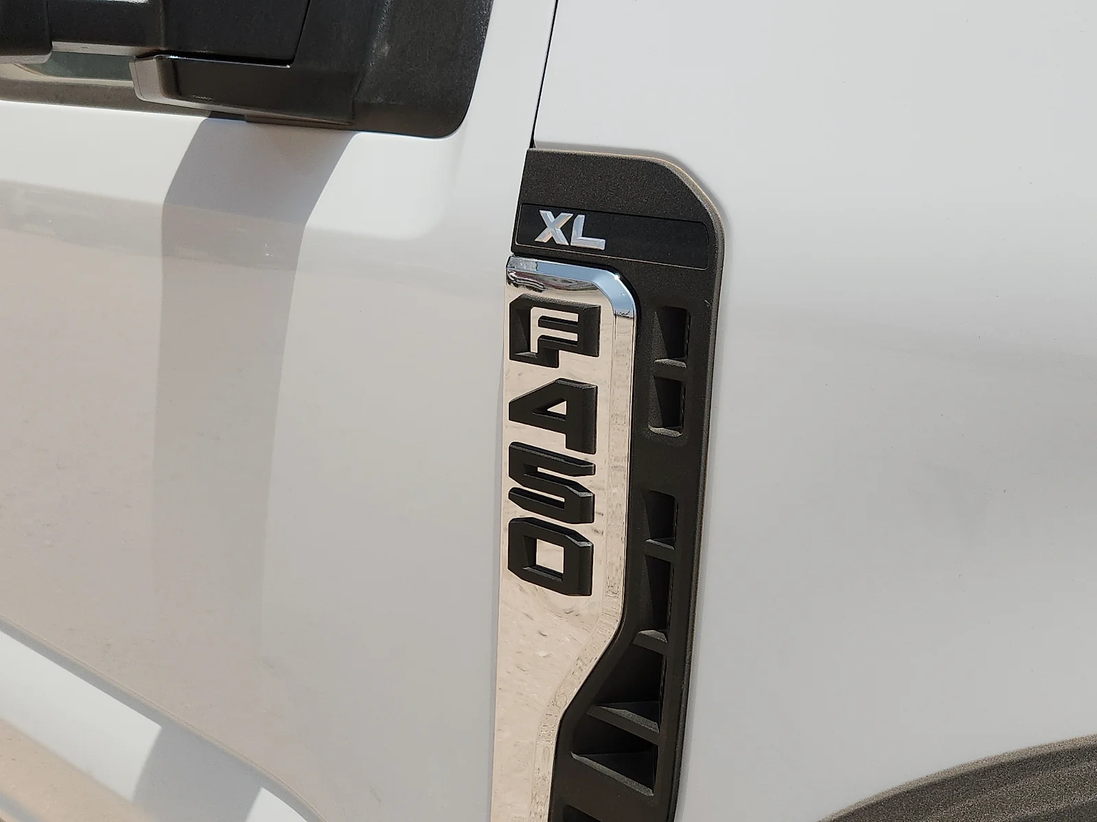 New 2026 Oxford White Ford F-450® XL image 10