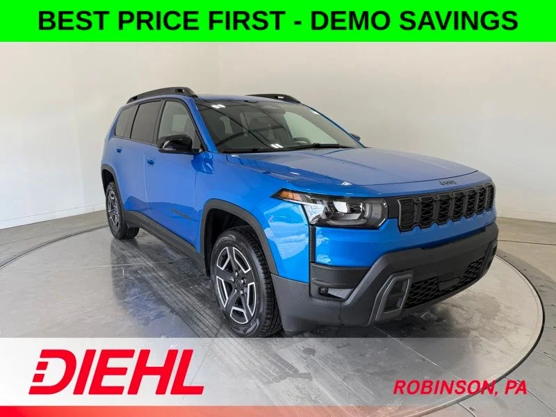 New 2026 Hydro Blue Pearl-Coat Exterior Paint Jeep Limited image 1