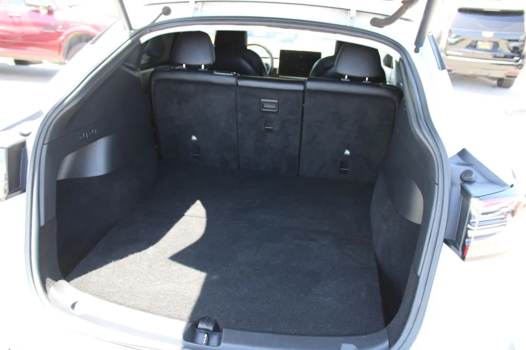 Used 2021 White Tesla Standard Range image 9