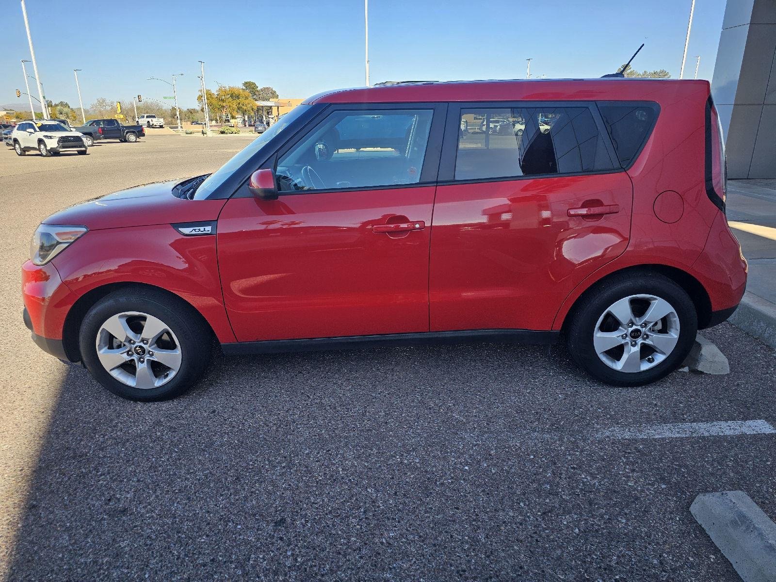 Used 2019 Kia Soul Base with VIN KNDJN2A21K7663945 for sale in Sierra Vista, AZ