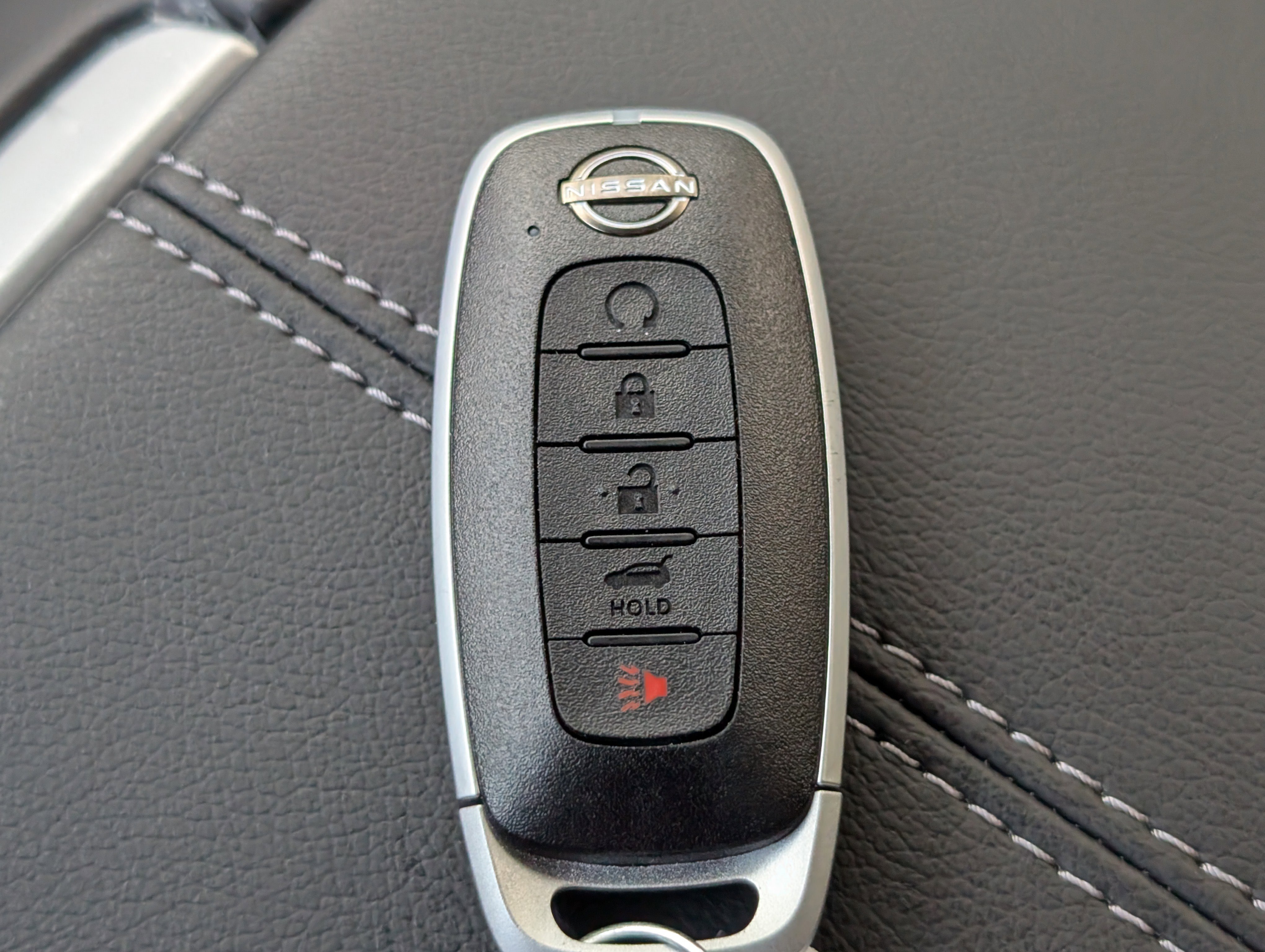 New 2026 Champagne Silver Metallic Nissan Platinum image 31
