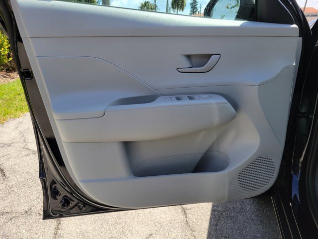 2026 Hyundai Kona SE - Photo 16