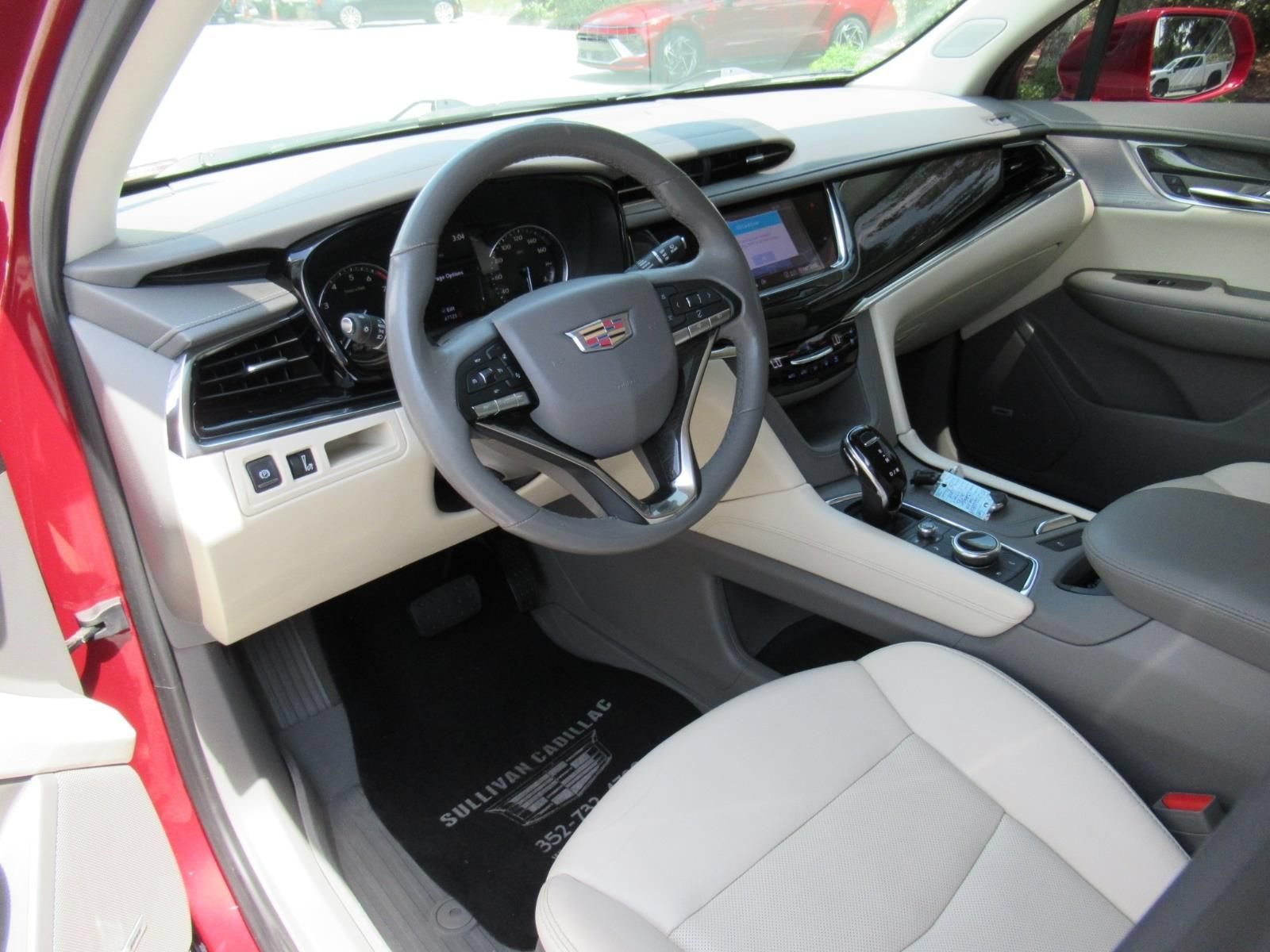 Used 2020 RED HORIZON TINTCOAT Cadillac FWD Premium Luxury image 15