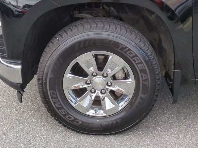 Used 2022 Black Chevrolet LT image 11