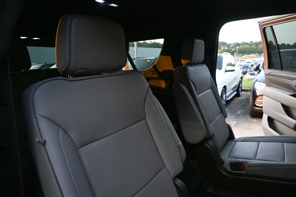 Used 2023 Blue GMC SLT image 19