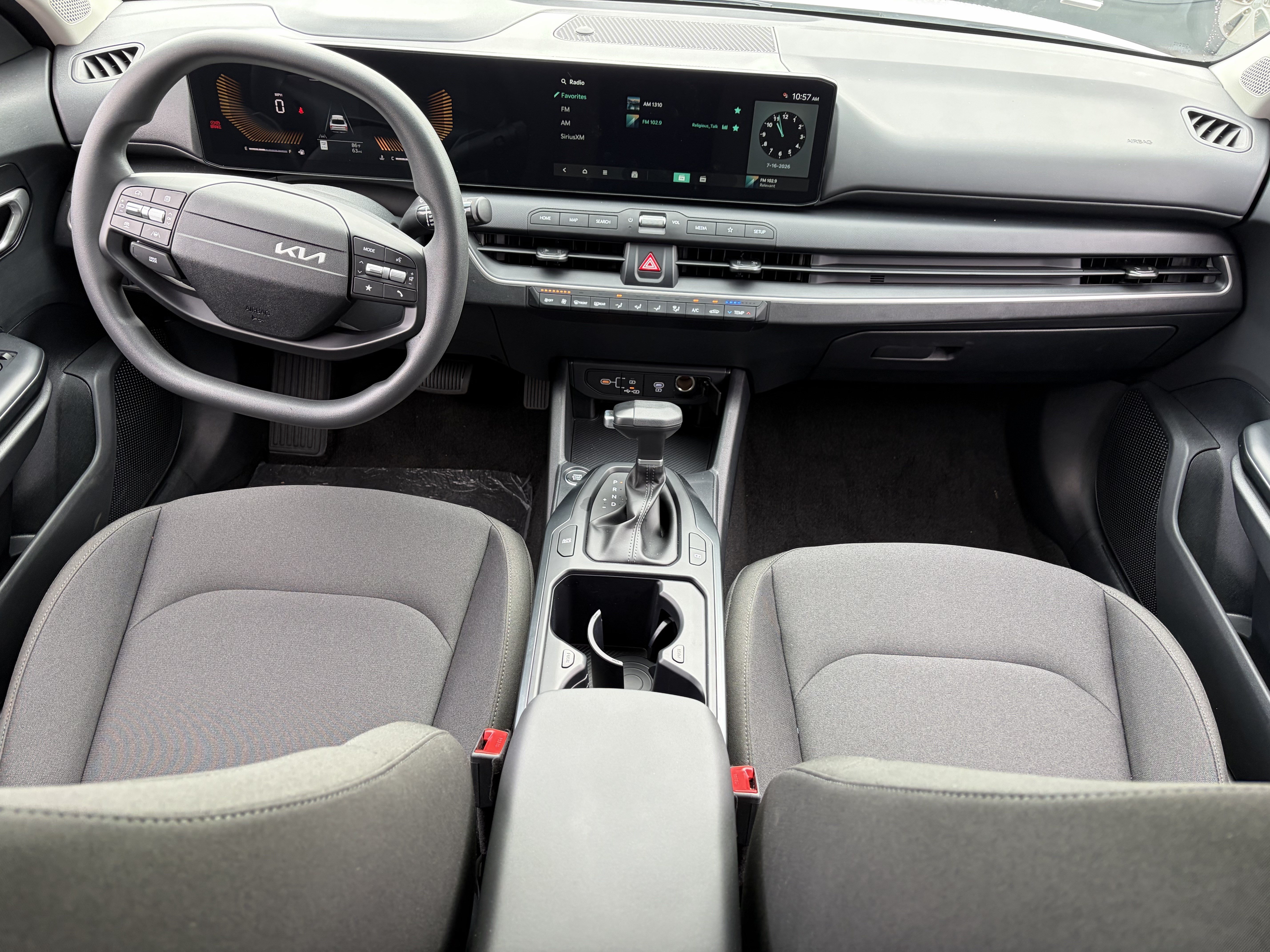 New 2026 Snow White Pearl Kia LXS image 13