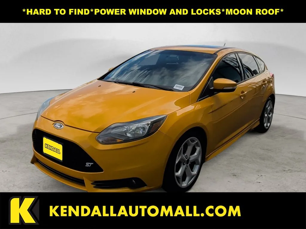 2013 Ford Focus 5 Door Hatch ST's photo