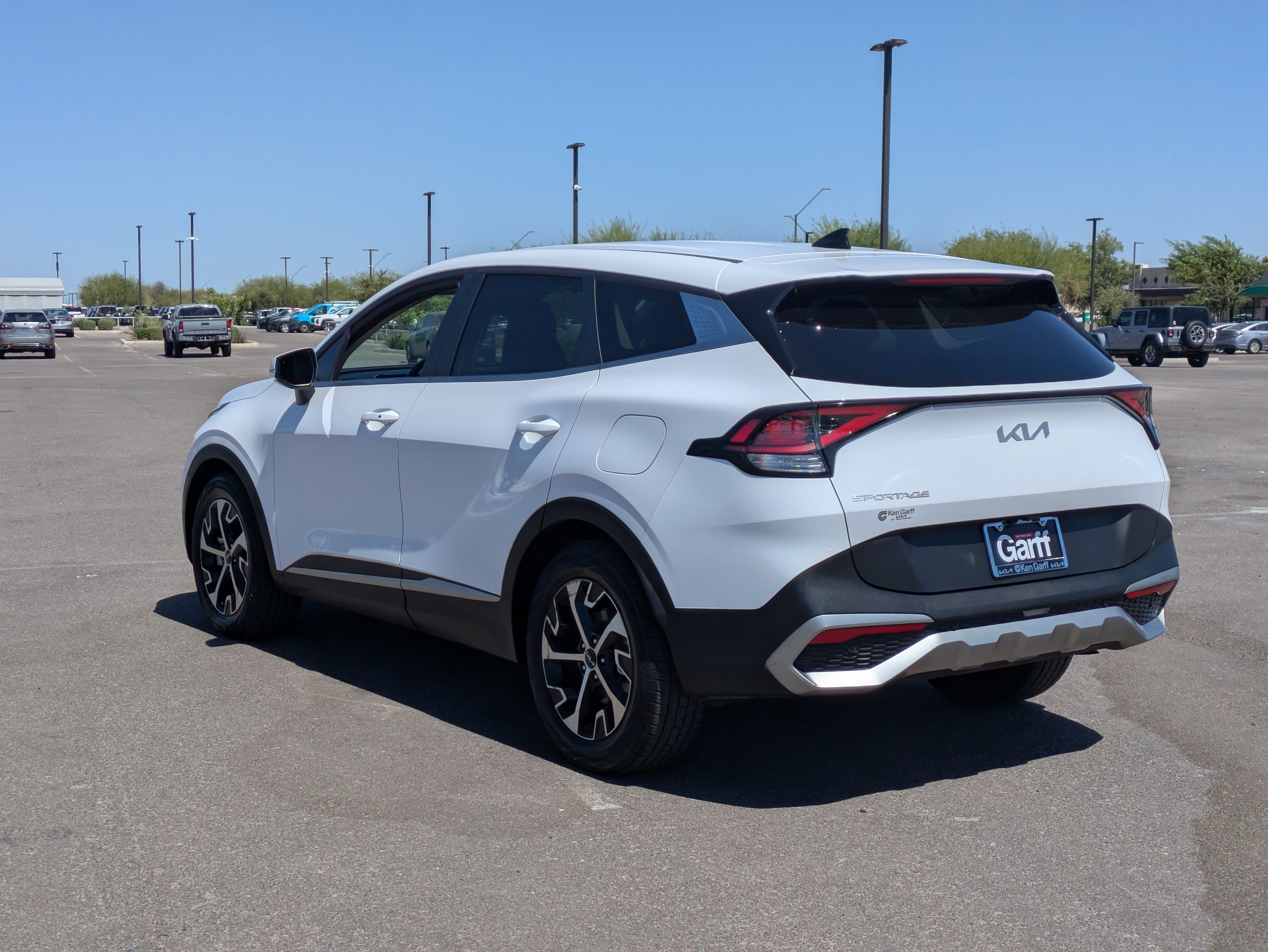 Used 2023 Glacial White Pearl Kia EX image 3