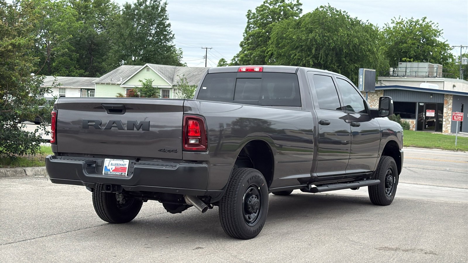 New 2026 Granite Crystal Metallic Clear-Coat Exterior Paint RAM Tradesman image 5