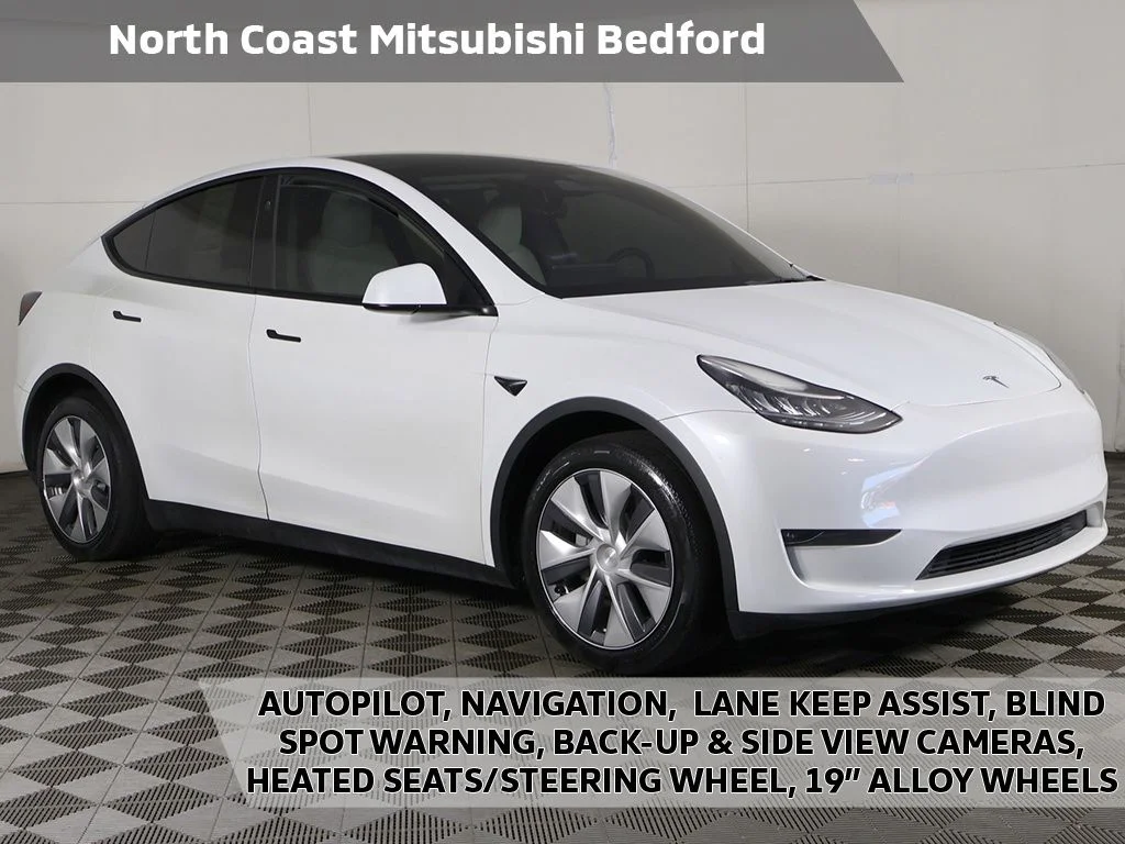 2023 Tesla Model Y Long Range Dual Motor All-Wheel Drive's photo