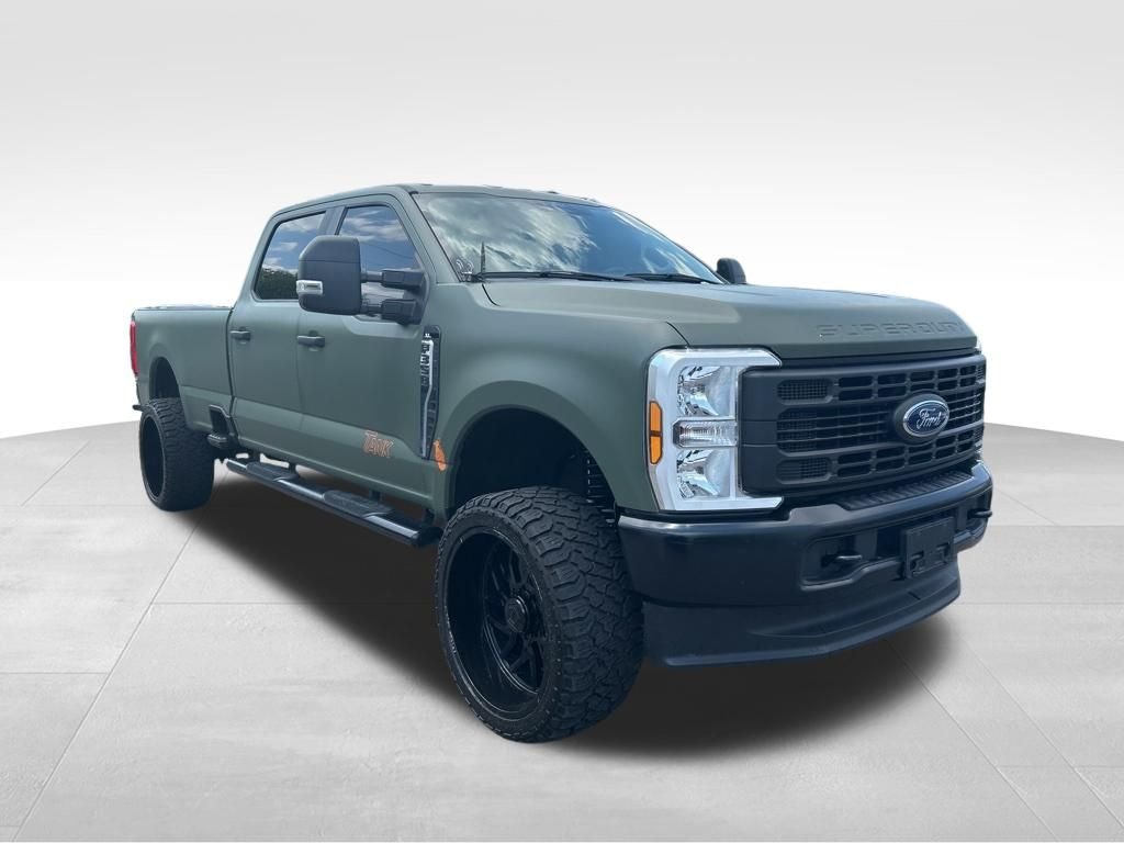 Used 2024 White Ford XL image 2