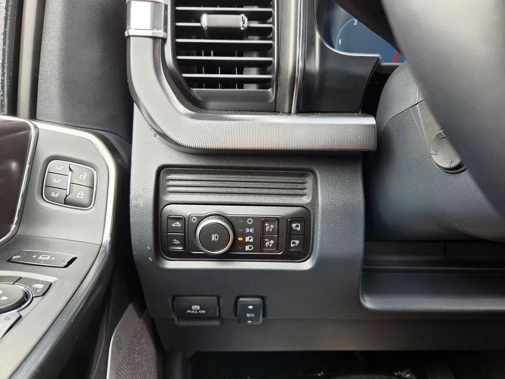 New 2026 Agate Black Metallic Ford F-350® Platinum® image 19