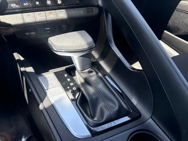 2024 Hyundai Elantra SEL - Photo 22