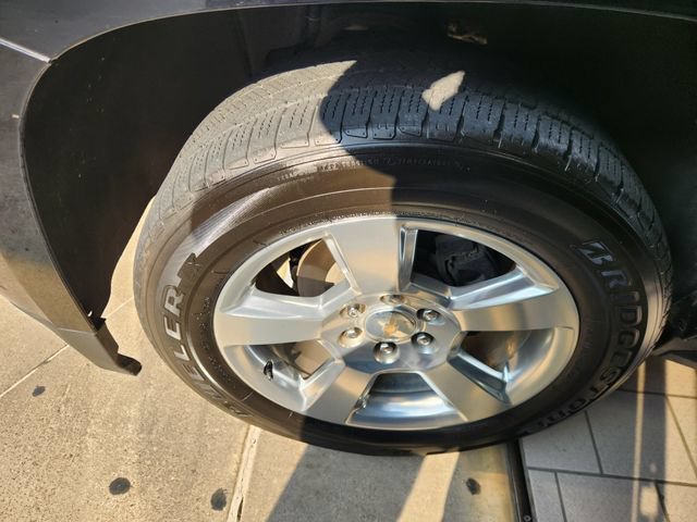 Used 2020 BLACK Chevrolet LT image 8