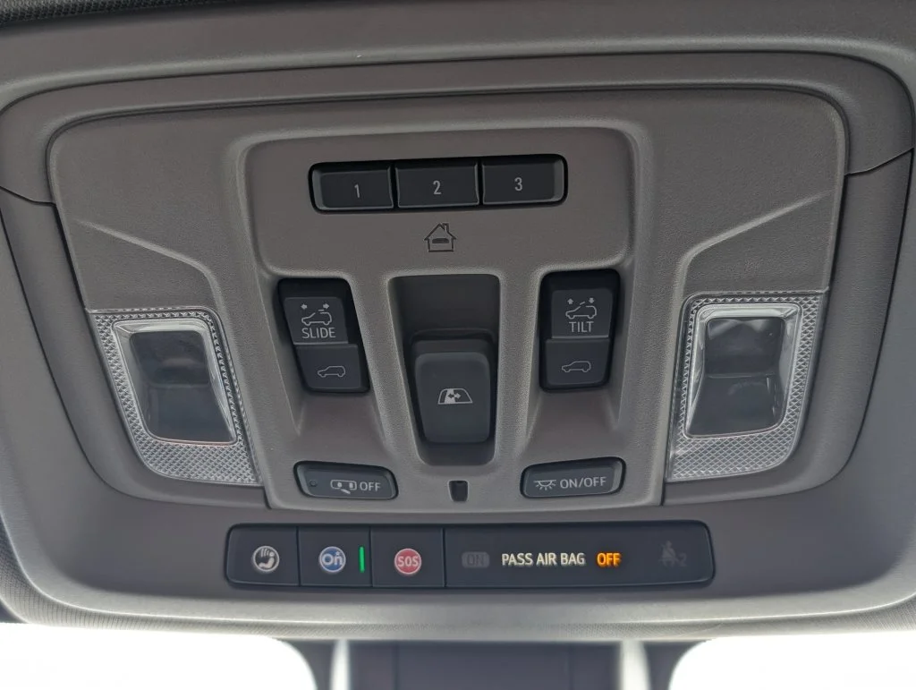 Used 2020 Gray GMC Denali image 31