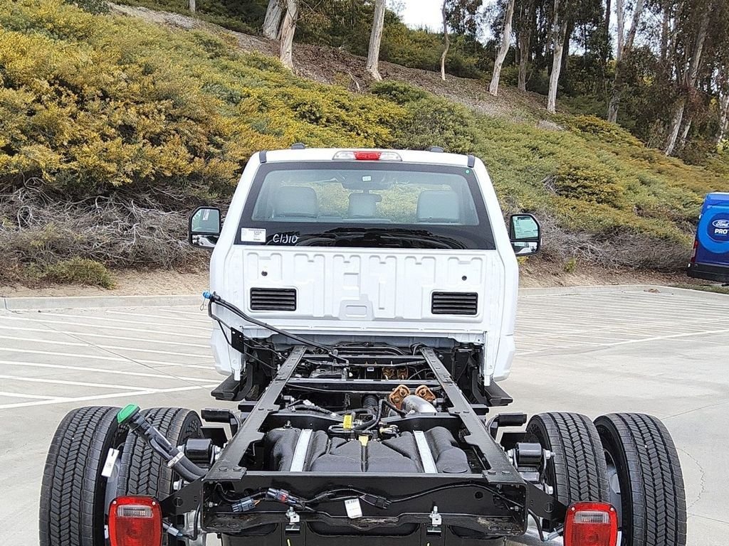 2025 Ford F-550 Super Duty Chassis Cab XL - Photo 16