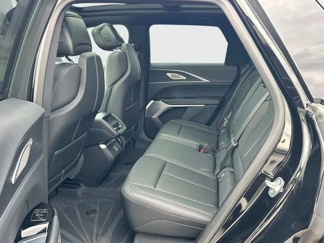 2025 Cadillac LYRIQ Sport 2 - Photo 17