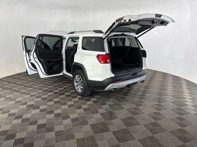 Used 2019 White GMC SLE-2 image 16