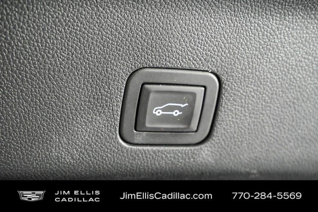 Used 2025 Summit White Chevrolet LT image 34