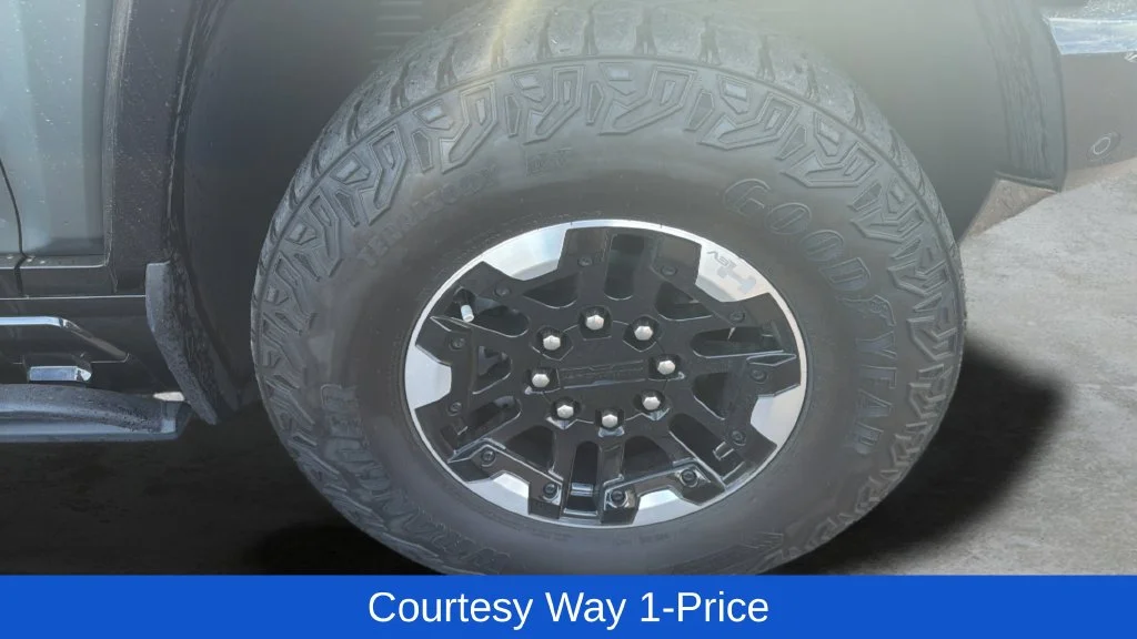 Used 2024 Green GMC 3X image 12