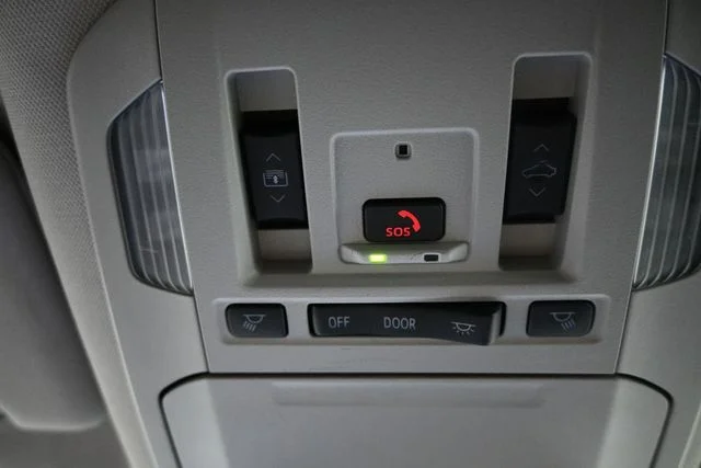Used 2024 Gray Toyota Platinum image 31