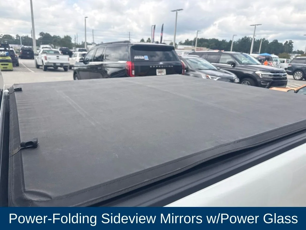 Certified Used 2019 Oxford White Ford XLT image 9