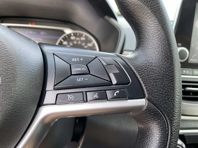 Used 2024 Black Nissan 2.5 SV image 13