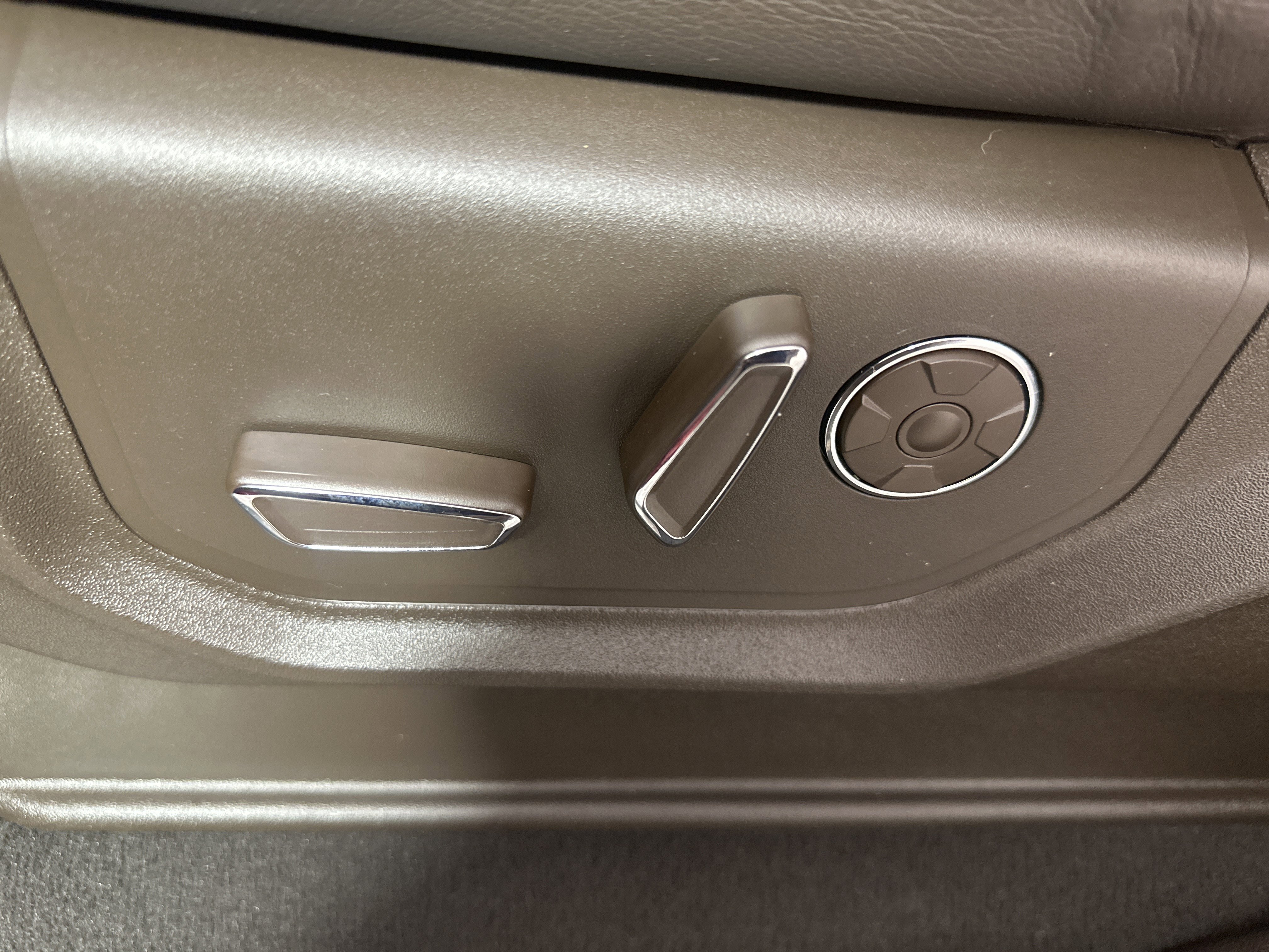 Used 2020 Red Ford  image 10