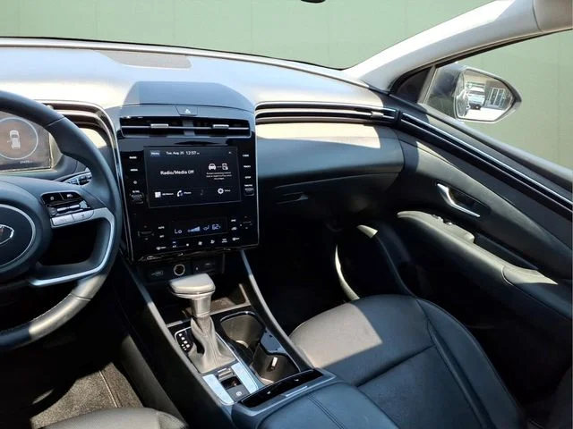 Used 2023 Gray Hyundai SEL image 18