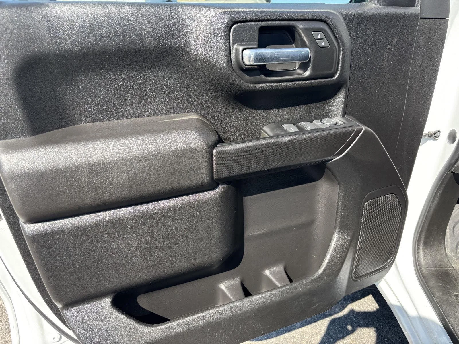 Used 2021 SUMMIT WHITE Chevrolet Work Truck image 17