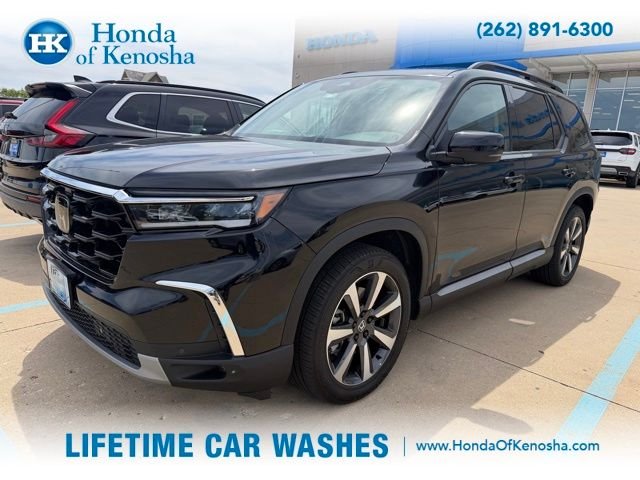 2024 Honda Pilot Touring AWD's photo