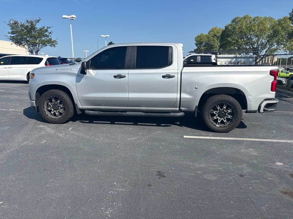 Used 2021 Silver Chevrolet Custom image 8