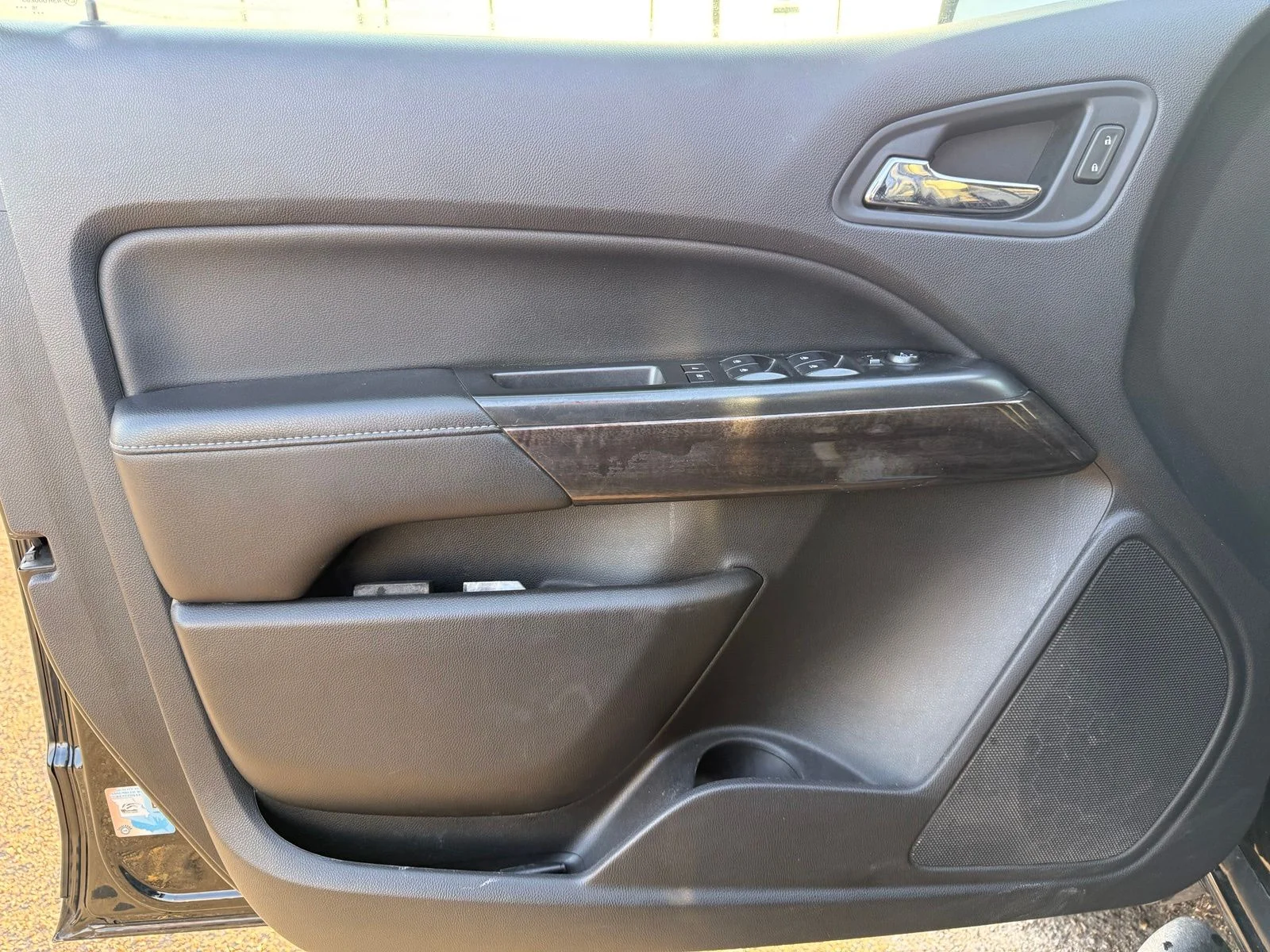 Used 2016 Black GMC SLE1 image 11