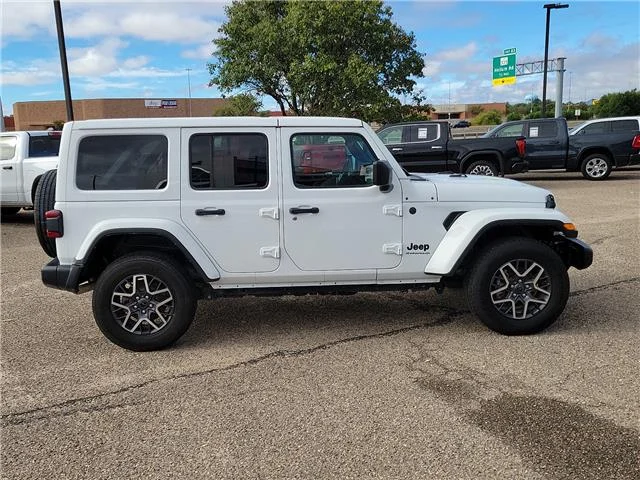 Used 2025 White Jeep Sahara 4x4 image 5