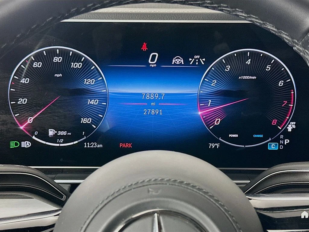 Used 2025  Mercedes-Benz GLS 450 image 12
