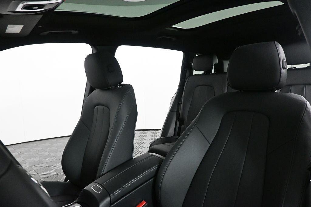New 2026 Mountain Grey Metallic Mercedes-Benz GLB 250 image 6